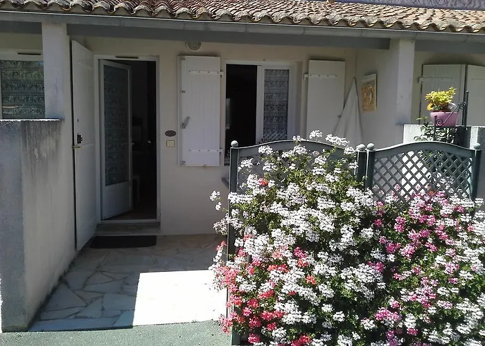 L\'Insulaire Studios